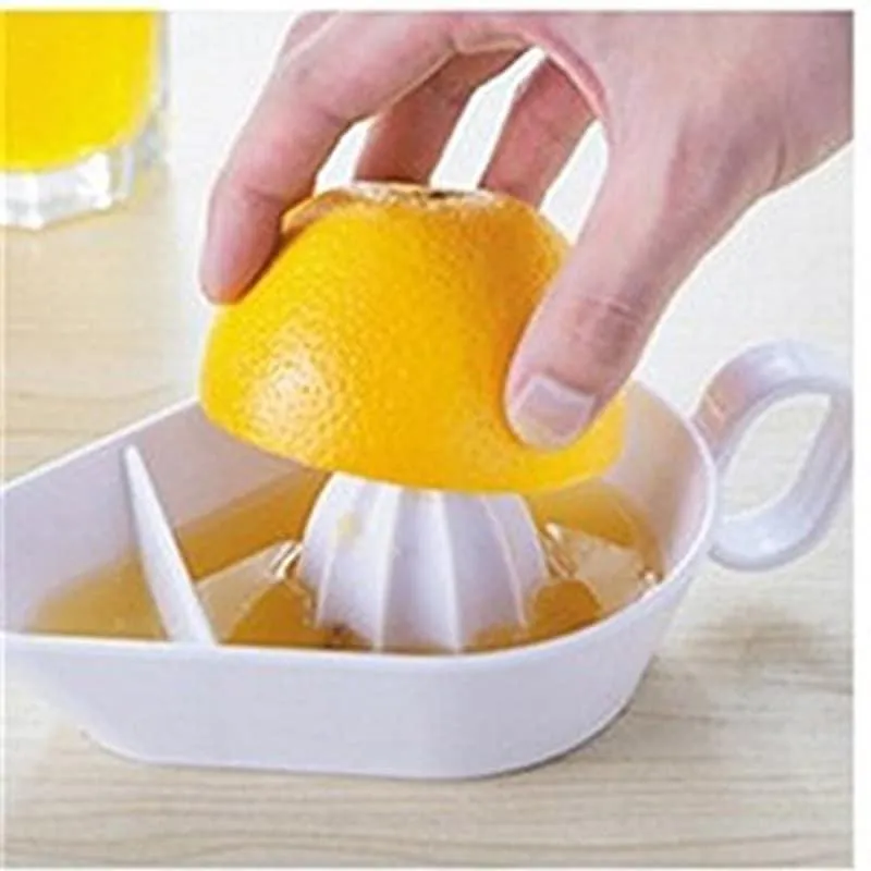 Manual Plastic Citrus Juice Maker