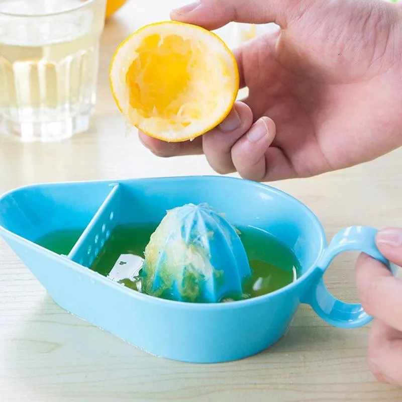Manual Plastic Citrus Juice Maker